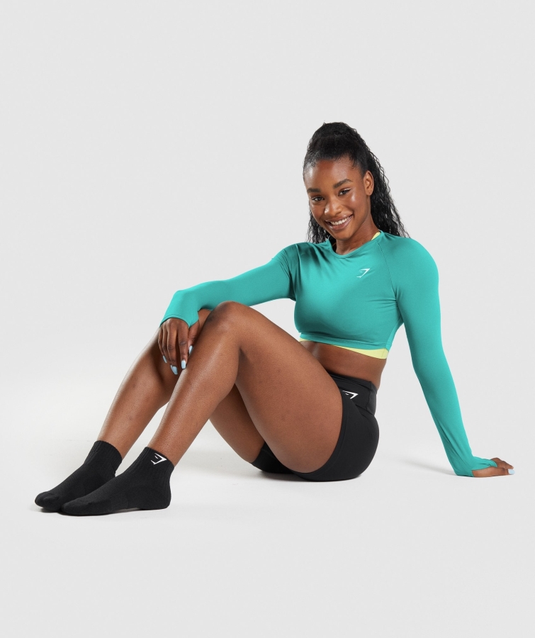 Gymshark Köpekbalığı Işlemeli çeyrek çorap 2pk Siyah