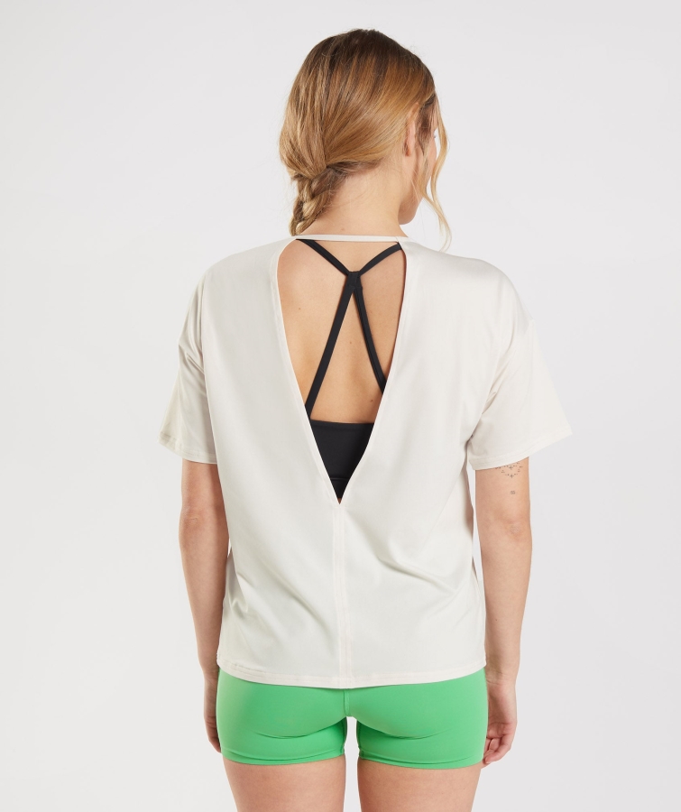 Gymshark Stüdyo T-shirt Hindistan Cevizi Beyaz